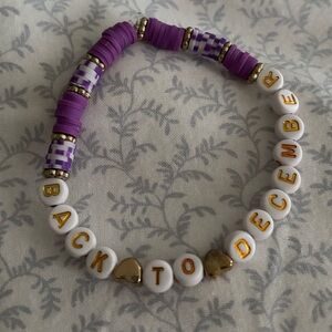 Taylor Swift “BACK TO DECEMBER” friendship bracelet